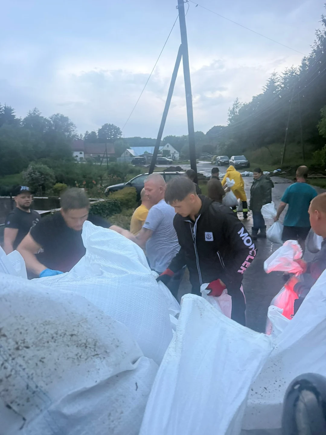 Gola Dzierżoniowska: zakończono działania po burzy i podtopieniach